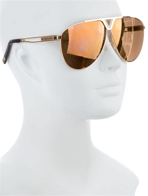 louis vuitton sunglasses aviator|Louis Vuitton oversized sunglasses.